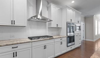 28 VANDIVER Ct, Acworth, GA 30101