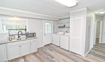 446 S Edgehill Ave, Austintown, OH 44515