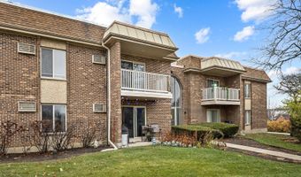 2415 N Kennicott Dr 1D, Arlington Heights, IL 60004