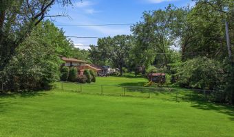 303 RIDGE St, Algonquin, IL 60102