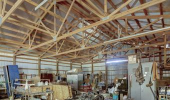 6896 N Farm Rd 1, Ash Grove, MO 65604