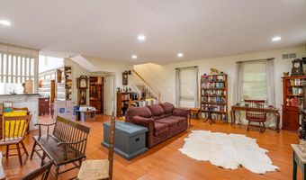 700 FABERS Rd, Reading, PA 19606