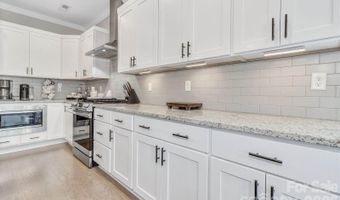 136 Ellis Ln, Arden, NC 28704