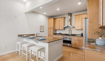 66 FRANKLIN St #418, Annapolis, MD 21401