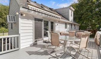 817 Limecrest Rd, Andover, NJ 07860