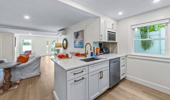 112 CEDAR Ave, Anna Maria, FL 34216