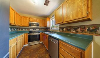 147 Pleasant Hills Rd, Batesville, AR 72501