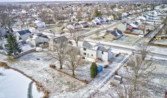 555 Hyannis Dr, Avon, IN 46123