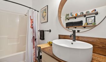 3192 NW Golf View Dr, Bend, OR 97703