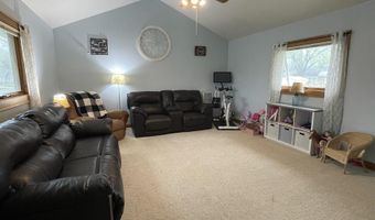 709 S Jones St, Algona, IA 50511