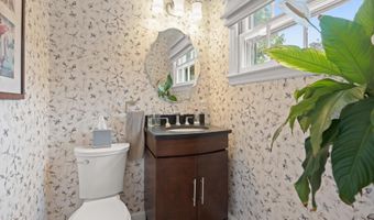 6709 PEMBERTON St, Bethesda, MD 20817