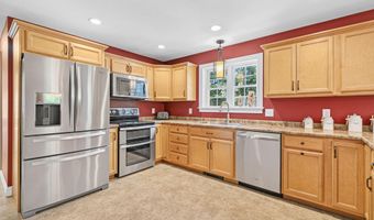 40 Haley Rd, Arundel, ME 04046