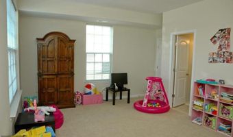 22698 PARKLAND FARMS Ter, Brambleton, VA 20148