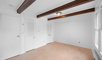 86 W Main St 2, Bergenfield, NJ 07621