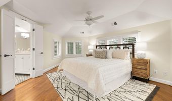 811 26TH Pl S, Arlington, VA 22202