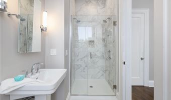 50 School St 5, Newport, RI 02840