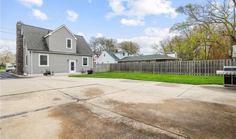 256 E 293rd St, Willowick, OH 44095
