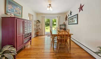 44 Williamsburg Dr, Cheshire, CT 06410