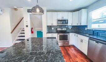 518 Delaware Ave, Absecon, NJ 08201