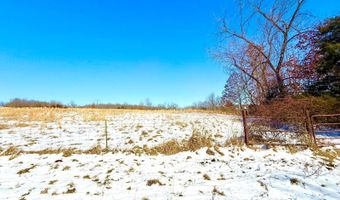 300 Round Up Ln, Bakersfield, MO 65609