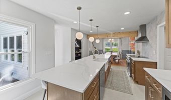 242 Mountain Range Rd, Boiling Springs, SC 29316