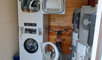 2565 Todd Ct, Arcata, CA 95521