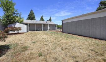 2665 E St, Springfield, OR 97477
