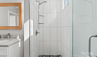 24 Lower Grassy Branch Rd, Asheville, NC 28805