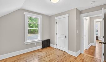 148 Center St, Ashburnham, MA 01430