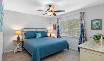 6604 DOLPHIN COVE Dr, Apollo Beach, FL 33572