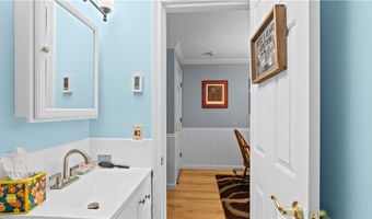 37 Niblick Cir, Coventry, RI 02816