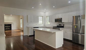 48 Meadow Brook Rd, Brookfield, CT 06804