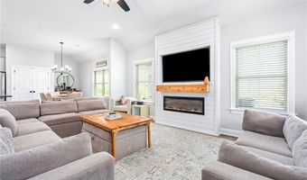 1953 ARMISTEAD Ln, Auburn, AL 36830