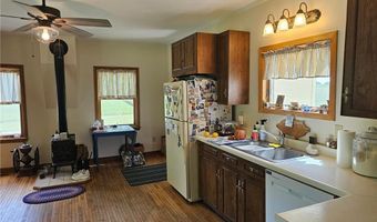 86389 245th St, Albert Lea, MN 56007