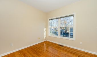 173 Anton Dr, Bridgeport, CT 06606