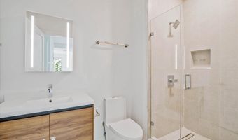 228 GLEBE Rd W 301, Alexandria, VA 22305