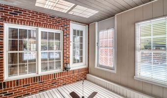 18525 Connie Sue Ct, Abingdon, VA 24211