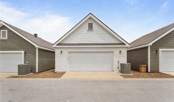 830 NE Heights Ln, Bentonville, AR 72712