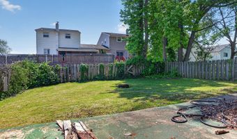 726 PLUMTREE Ln, Claymont, DE 19703