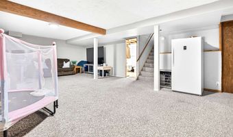 1645 E ROELAND Ave, Appleton, WI 54915