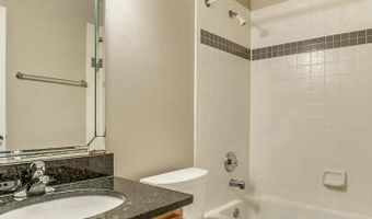 3305 WYNDHAM Cir 156, Alexandria, VA 22302