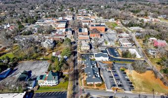 208 S Main St, Abbeville, SC 29620