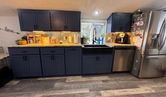 807 6th St, Aurora, NE 68818