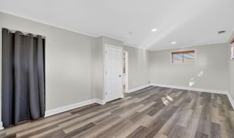 6307 COTTONWOOD Dr, Alexandria, VA 22310