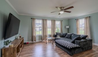 19 Magnolia Hill Rd, Bangor, ME 04401