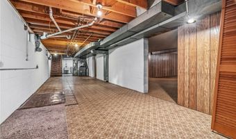 1129 Oak Tree Rd, Akron, OH 44320