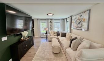 16 Stagecoach Rd, Barrington, NH 03825