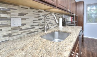 50 Greenhouse Rd 57D, Bridgeport, CT 06606