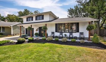 715 Edgewater Dr, Amherst, NY 14228