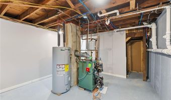 461 River Rd, Lincoln, RI 02865